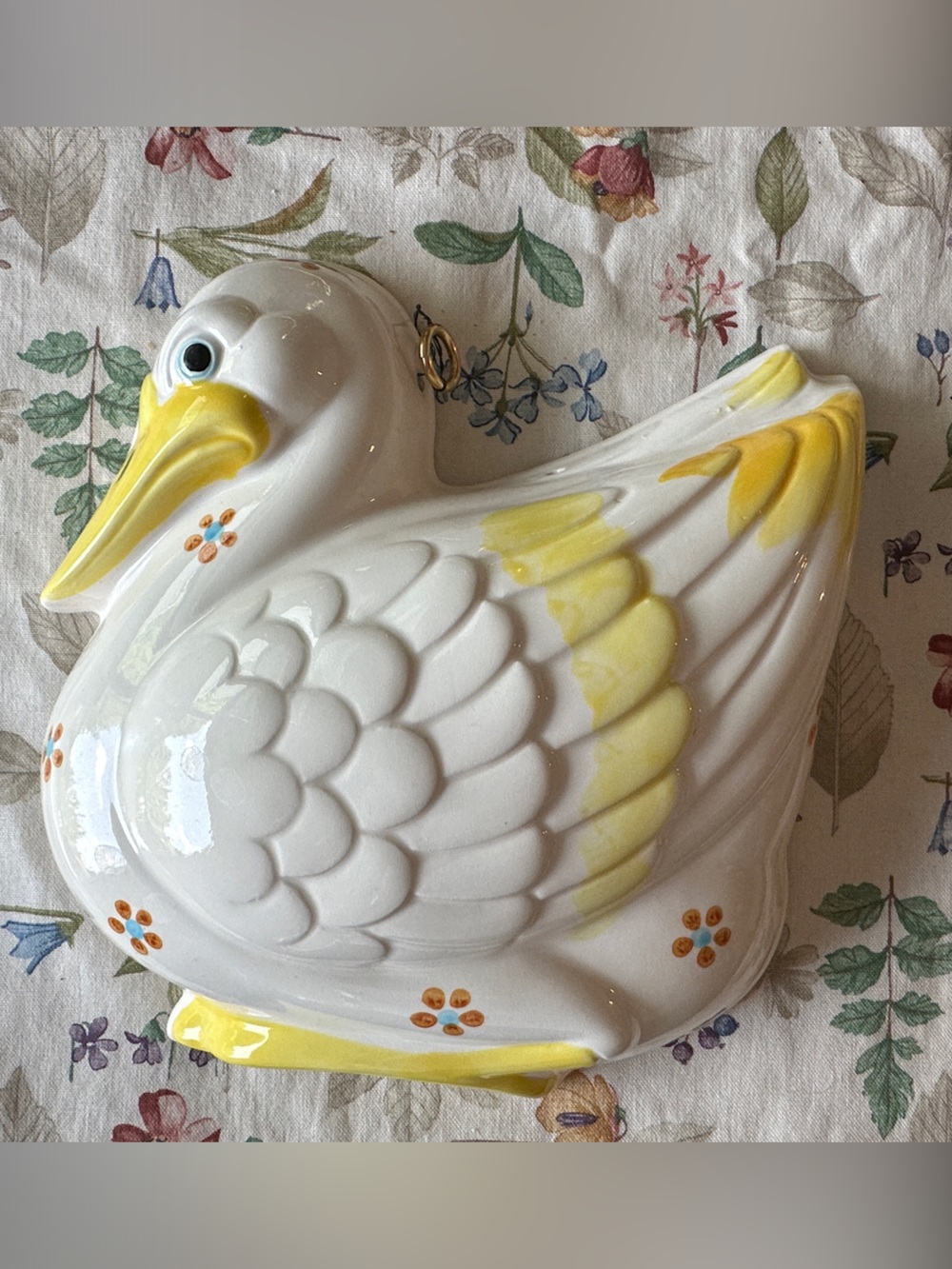VIntage Gailstyn-Sutton ceramic Pelican Wall Hanging